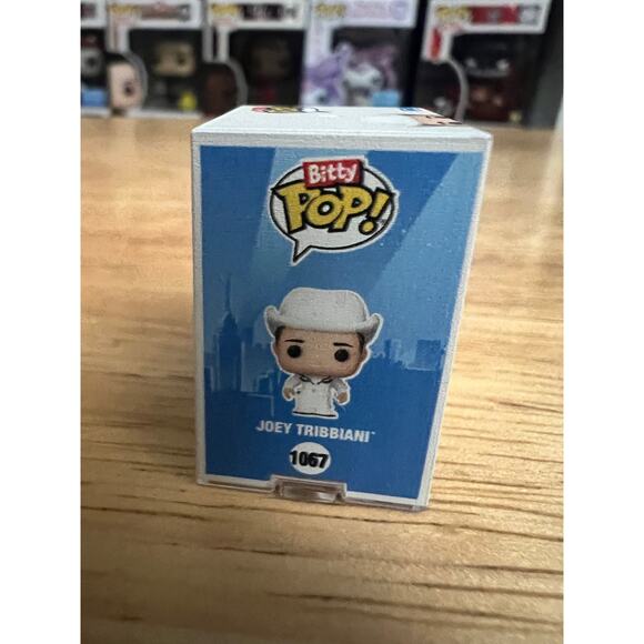 HYPER RARE CHASE BITTY Joey Tribbiani Cowboy Friends 1" Funko Pop #1067 TV Show - Picture 2 of 6